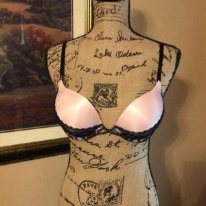 Victoria’s Secret Miraculous Plunge bra, size 34A
